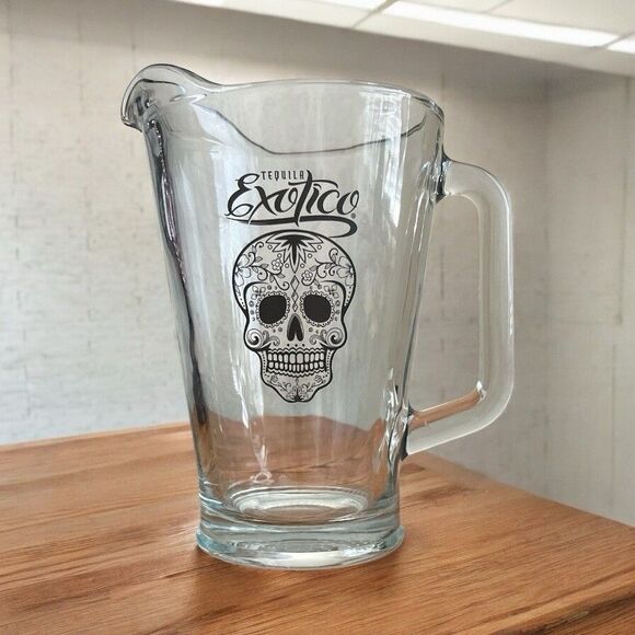 Vintage Exotico Tequila Pitcher Heavy Glass Man Cave Bar Drinkware Skull - Picture 1 of 1